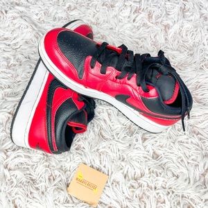 Jordan 1 Low Gym Red Black Pebbled (GS)
